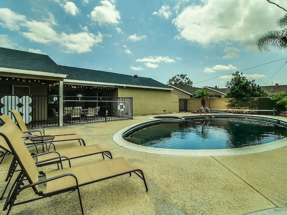 The Pirate's Cove - 5 Br Home