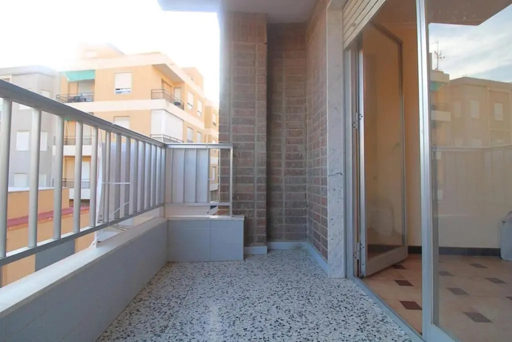 Piso entero de 170 m2, 200m centro, 500m del mar!