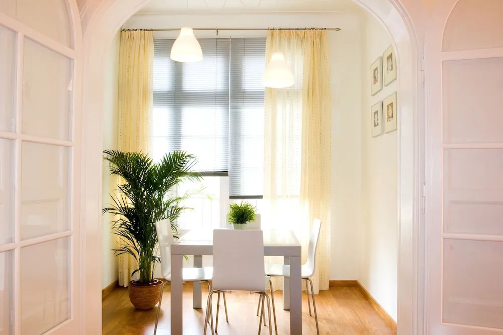 Feel at Home Gran Via Apartments