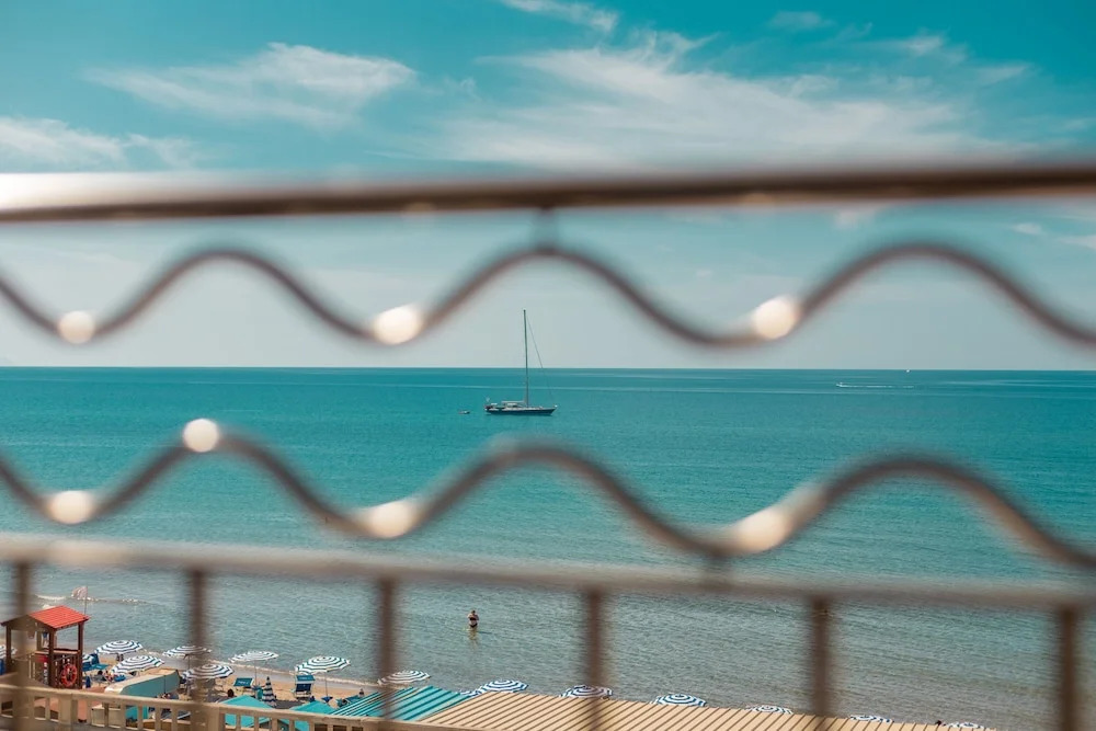 Hotel Riva Del Sole