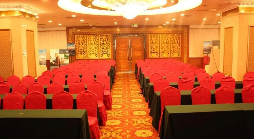 Golden Holiday International Hotel