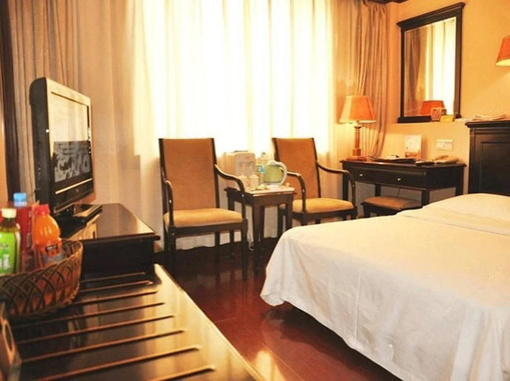 Nanfang Hotel (Xi'an Aisi Plaza City Library Subway Station)