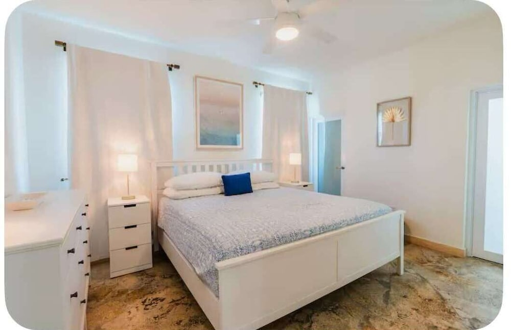 Pelegrina Beach Haus 6BR Chef Powered G SJ