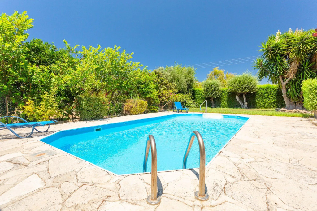 Sun Beach Villa Thio
