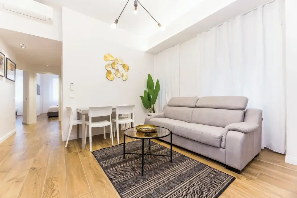 JOIVY Chic apartments in Piazza Dante, Genoa