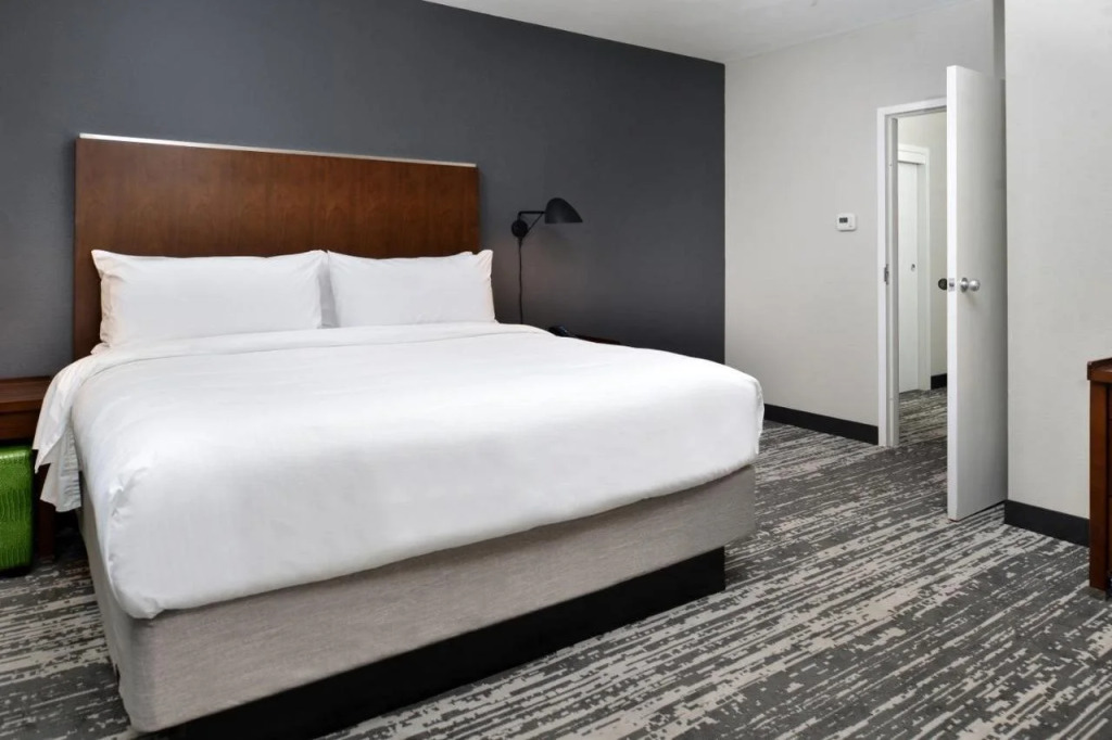 Four Points by Sheraton Omaha Midtown