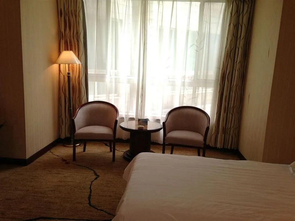 Qi Dong Grand Hotel