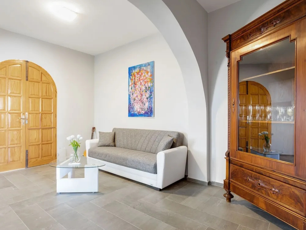 Simplistic Holiday Home in Fontane Bianche With Garden