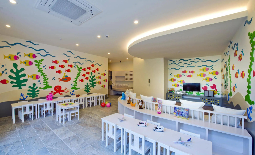 Kentia Apartments