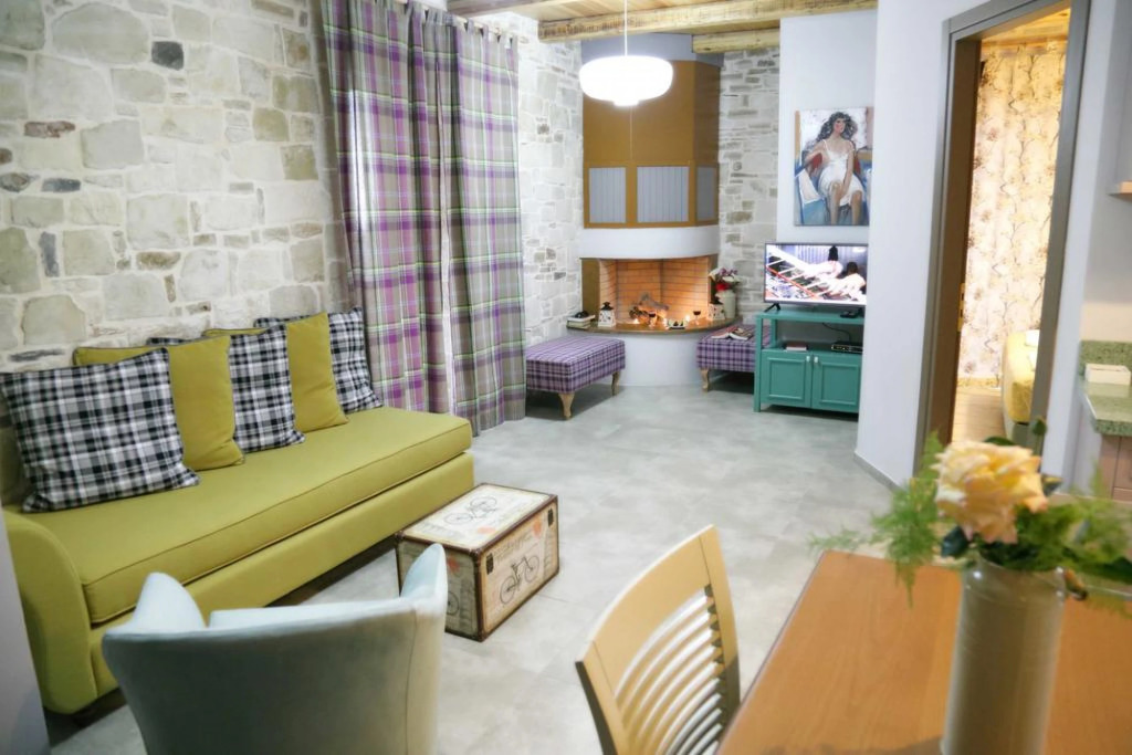 Asion Lithos - Deluxe One Bedroom