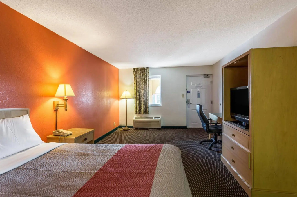 Motel 6 Nashville