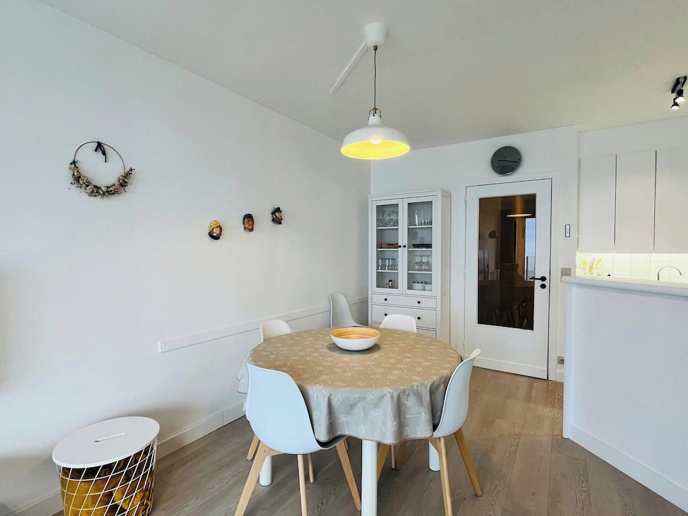 Apartment in Nieuwpoort With 2-terraces