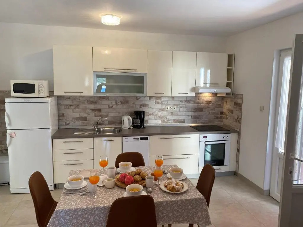 Apartments Poljak