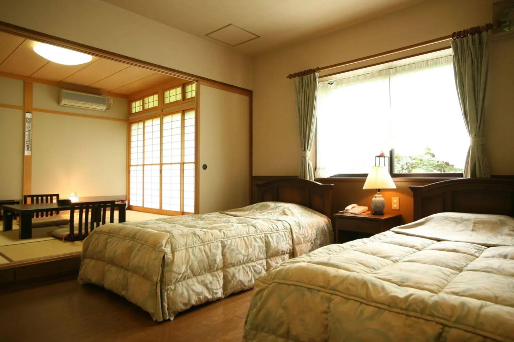 Ryokan Kutsuroginoya Yuu