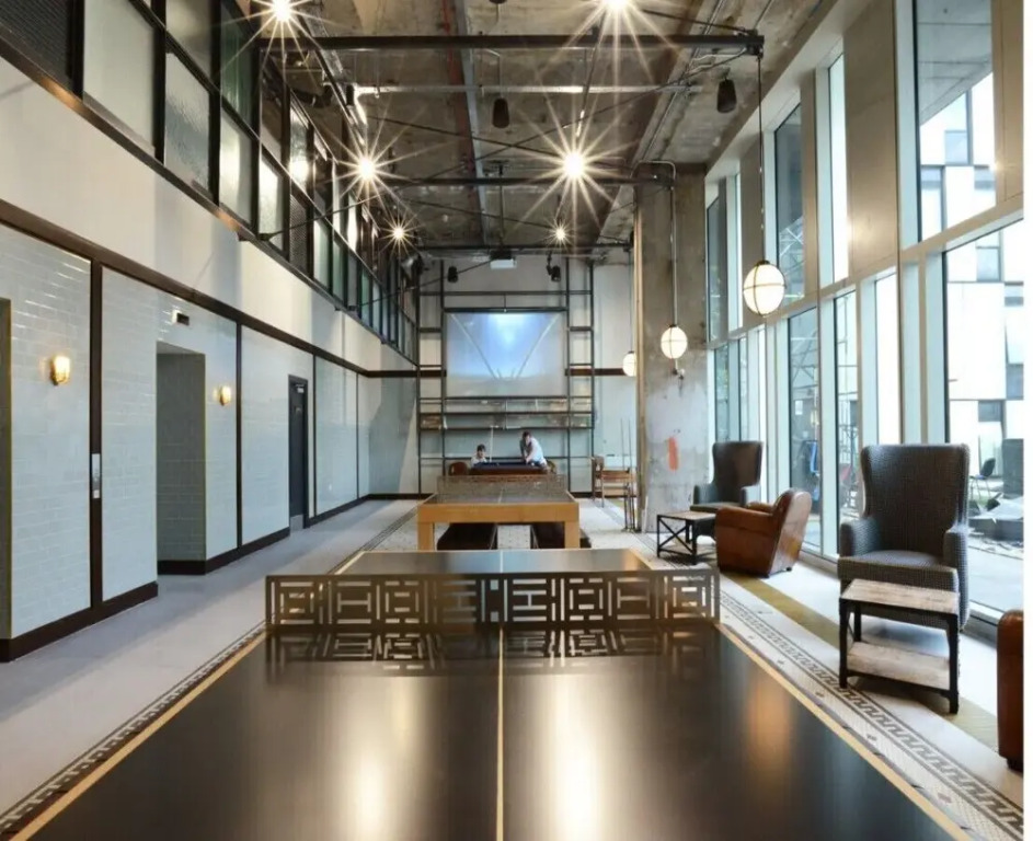 Elegant Studio at Chapter Kings Cross Residence, London