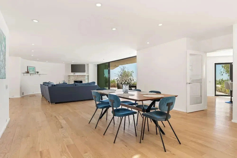 Allura Hollywood Hills LA s Most Incredible Views