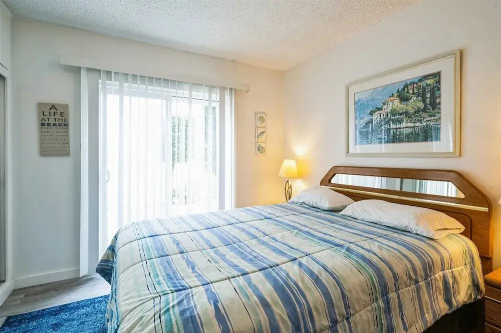 Beautiful 2 Bed Beach Getaway #115 2 Bedroom Condo by Sunset Shores Condominiums