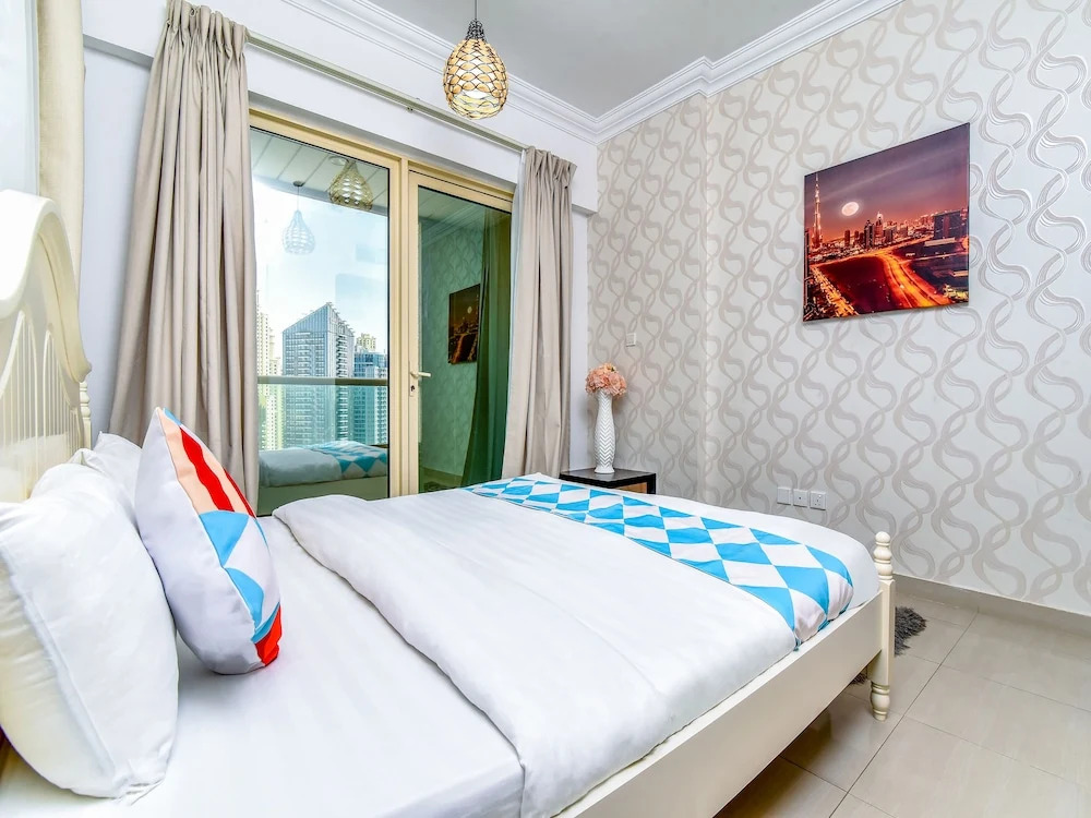 OYO Home 185 Marina Facing 2BHK