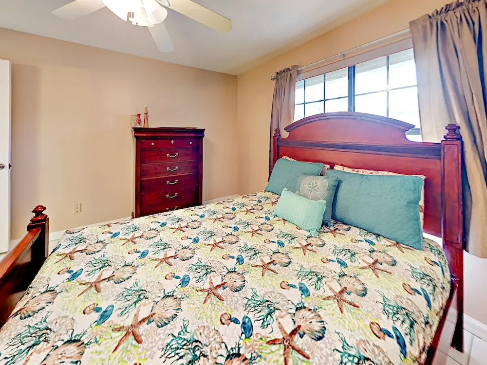 121 E Lantana Street Townhouse Unit B 3 Bedrooms 3 Bathrooms Townhouse