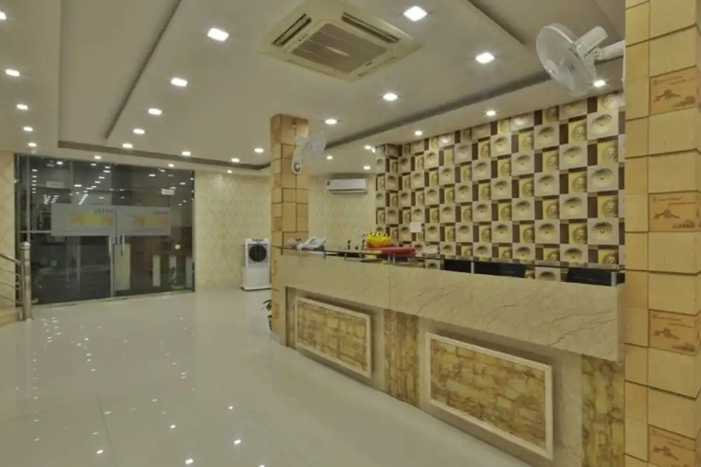 Hotel Pablas International, New Delhi, Near Metro