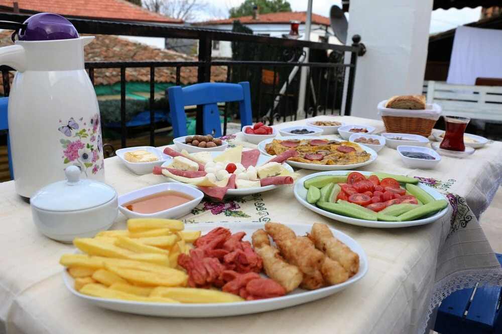 Otel Manolian