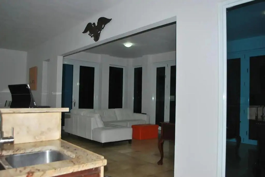 Manati World Point Inn
