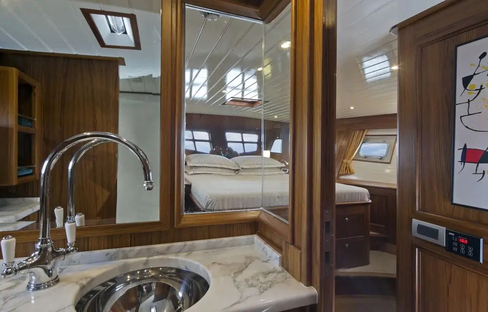 Domicil Yacht Hotel