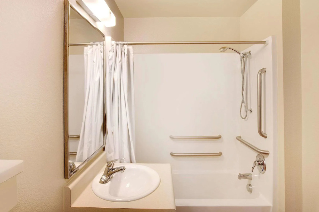 WoodSpring Suites San Antonio South