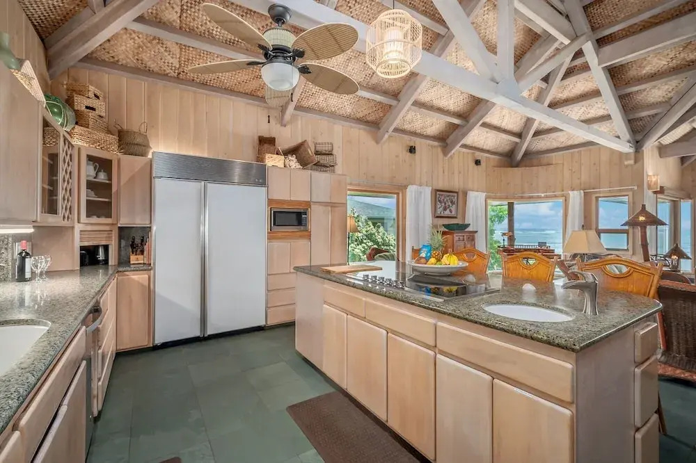 Niulani Lanikai - Kauai Beach House 4 Bedroom Home by RedAwning