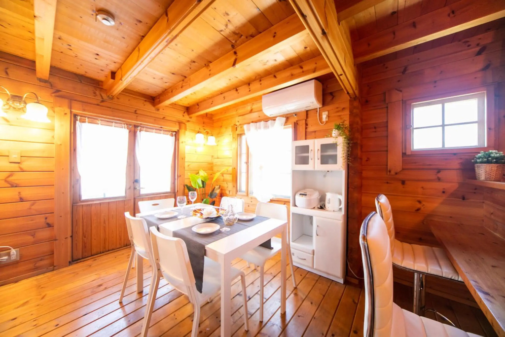 Awaji Seaside Log house in Goshiki 1