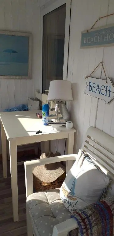 The Sun Trap @ Bridlington's Bed & Bowl Beach Breaks
