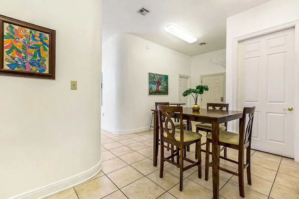 1832 Airy 4 BR in Garden District