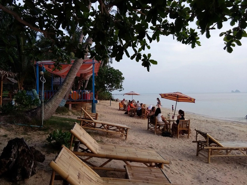 I - Talay Taling Ngam Samui - เขา ป่า นา เล ตลิ่งงาม สมุย