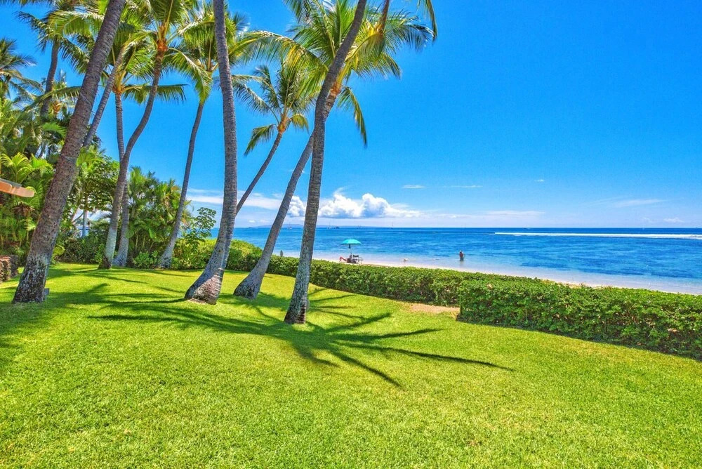 K B M Resorts- Bay-35 Presidential 5bd, 5ba Beach-front Estate, A/c, Private Yard!