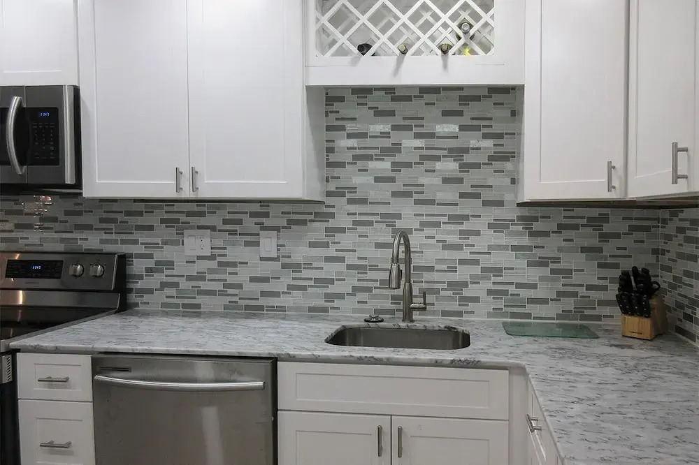 Creciente 213N - 2 Br Condo