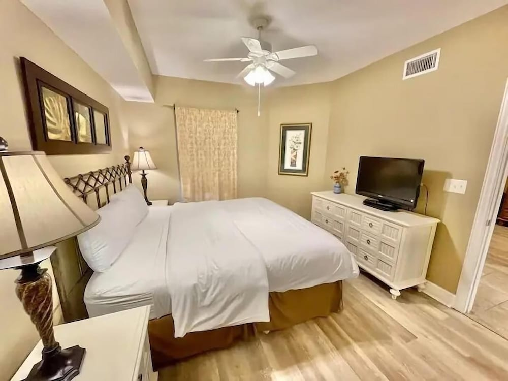 Majestic Beach Towers 2-2107