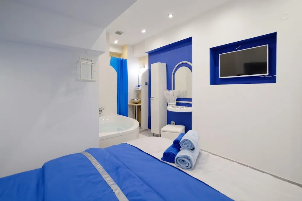 Santorini style Honeymoon apartments