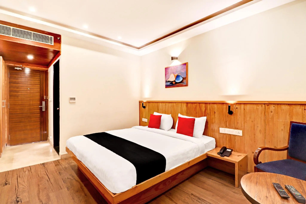 Capital O 33450 Hotel La Prosperite