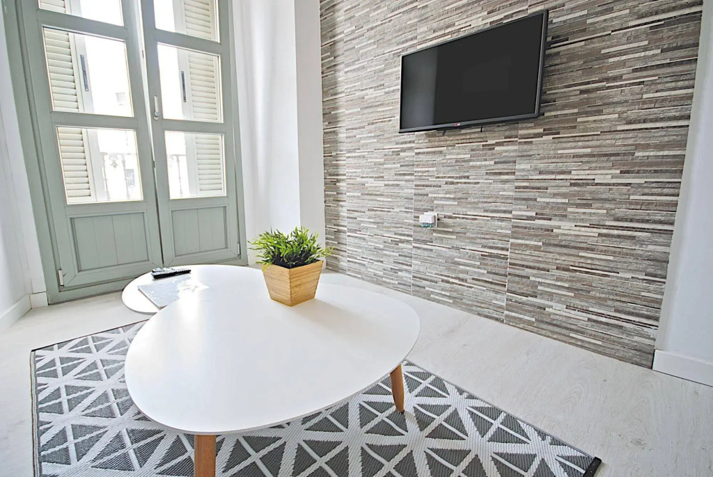 MalagaUrbanRooms - Central Suites