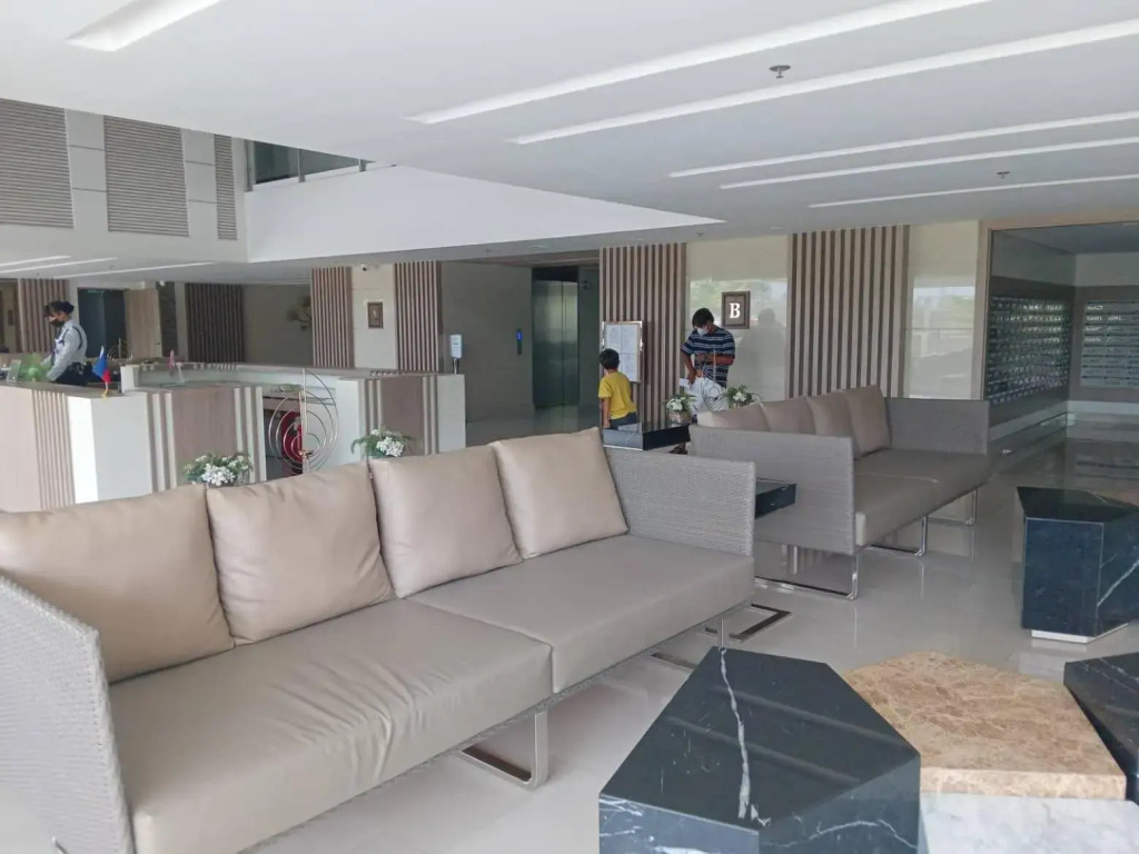 Paranaque SM-Sucat Field Res. Bldg 5, 2/F, 2BR with Balcony