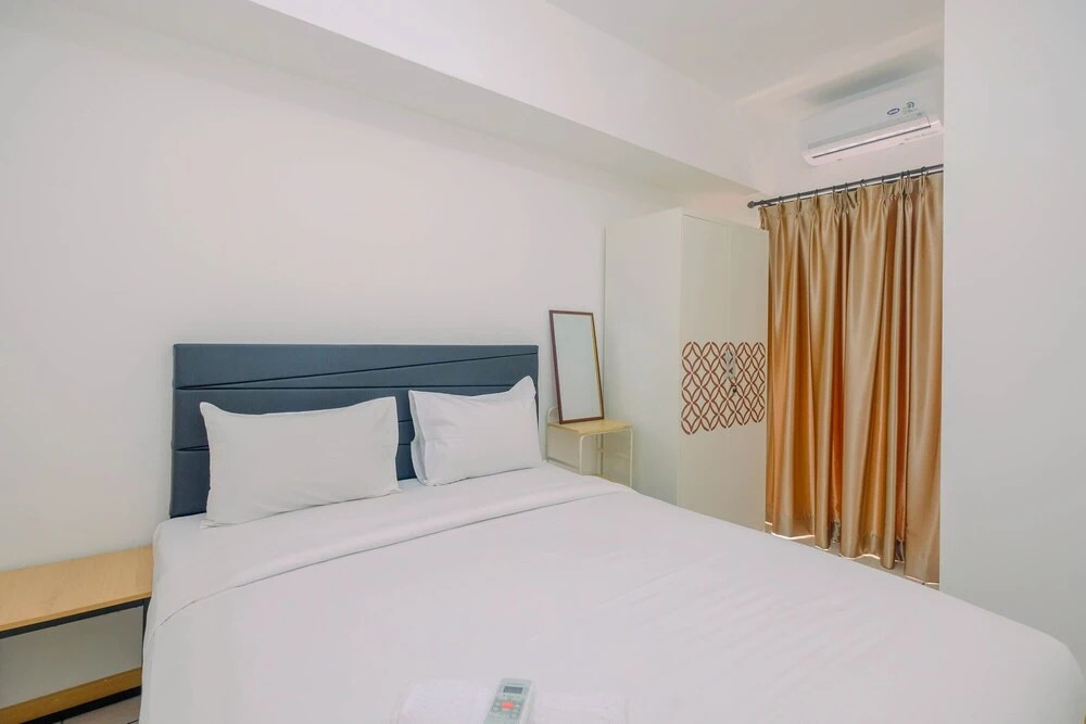 Simply Furnished and Comfy 2Br Apartment @ M-Town Residences