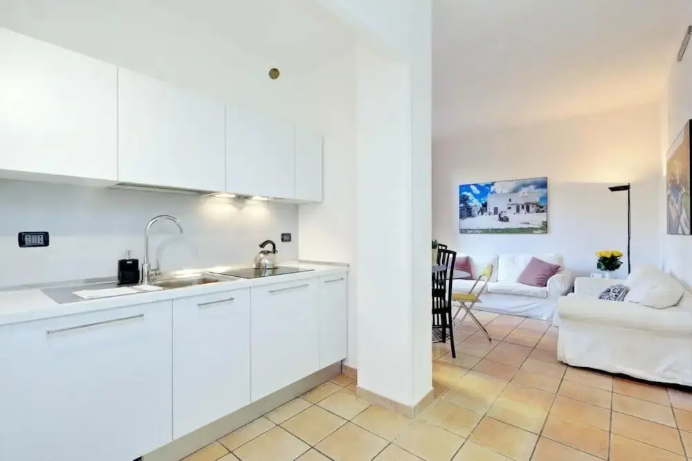 Spacious Modern Loft Steps from Trevi Fountain