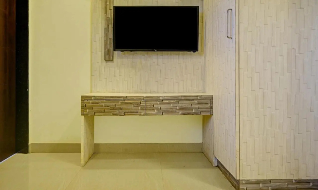 Shalom Indus Residency