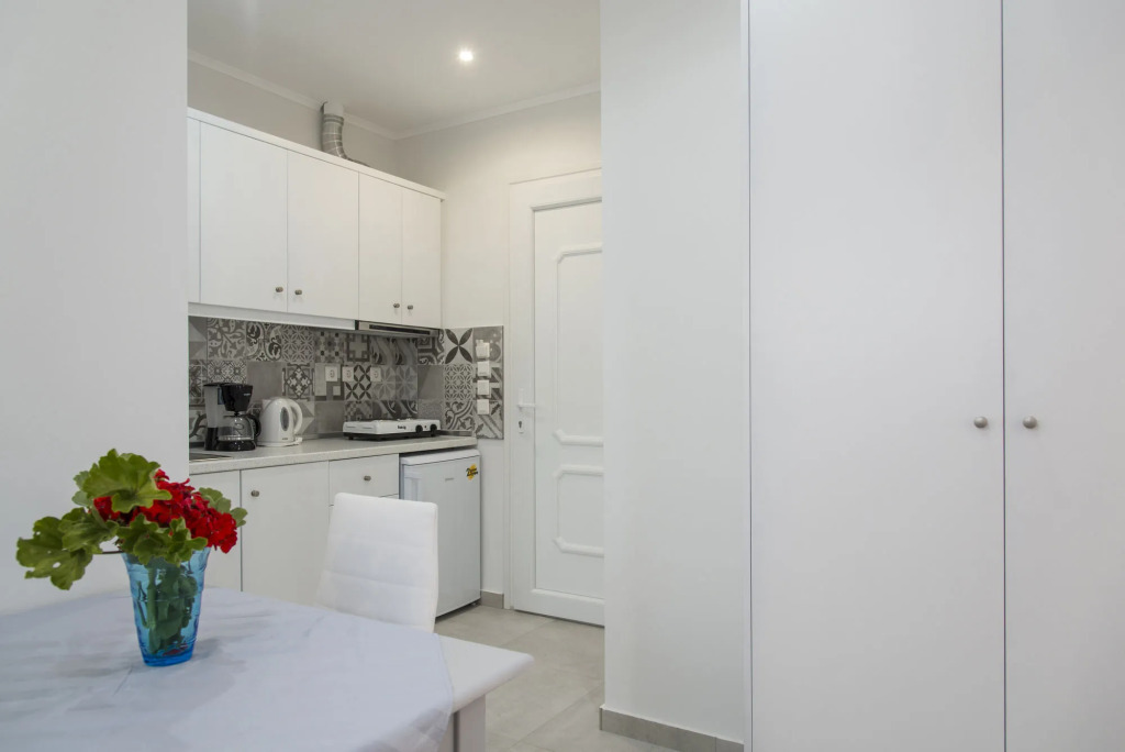 Byron Apartments