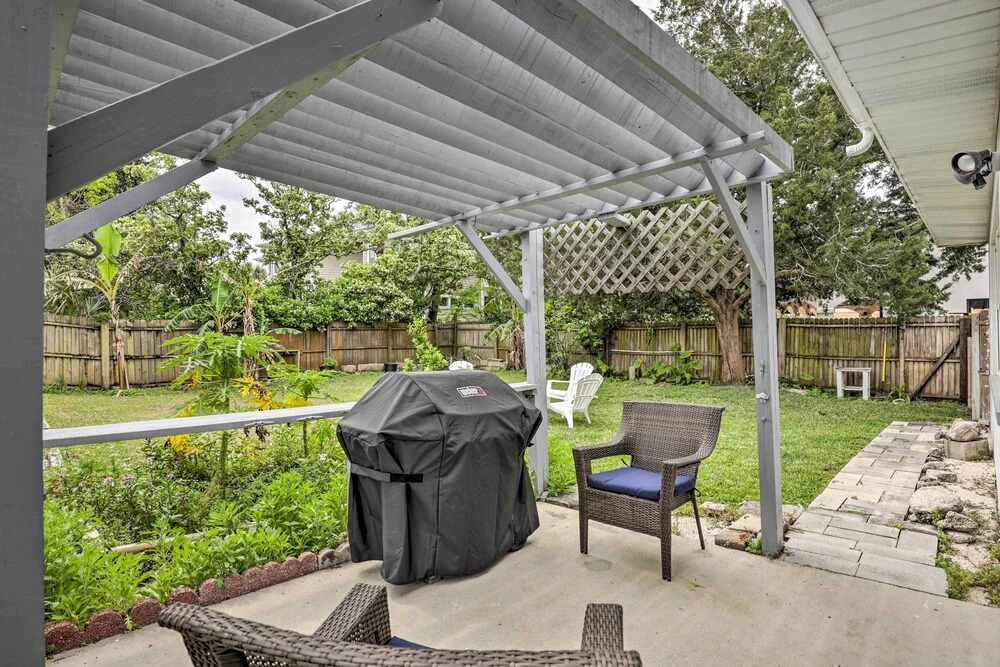 St Augustine Home w/ Private Pool: 4 Mi to Beach!