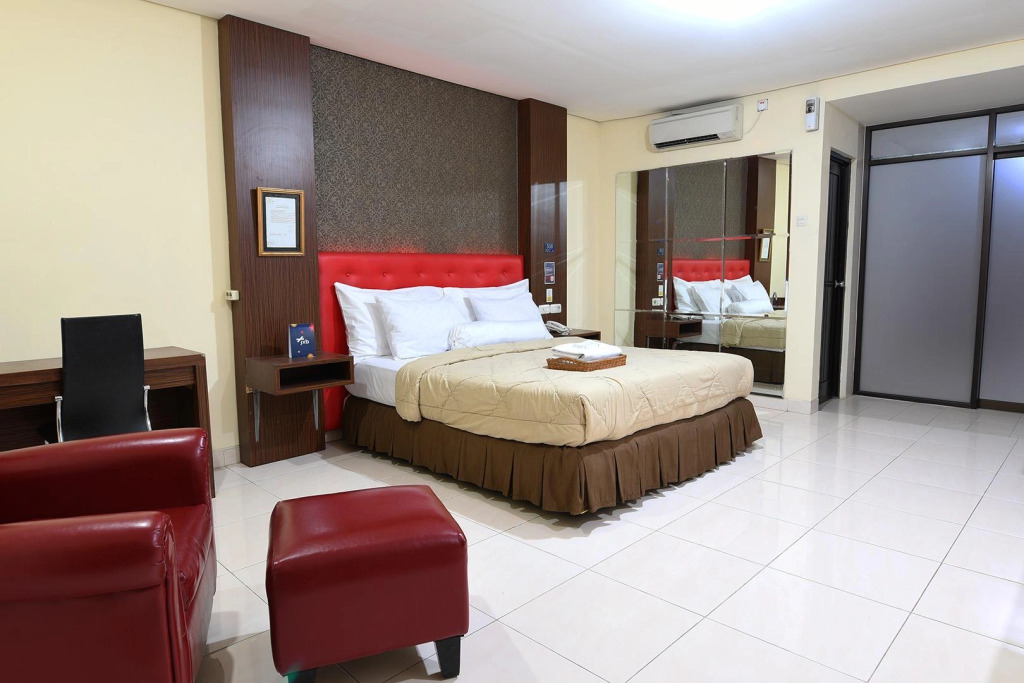 C'One Hotel Cempaka Putih