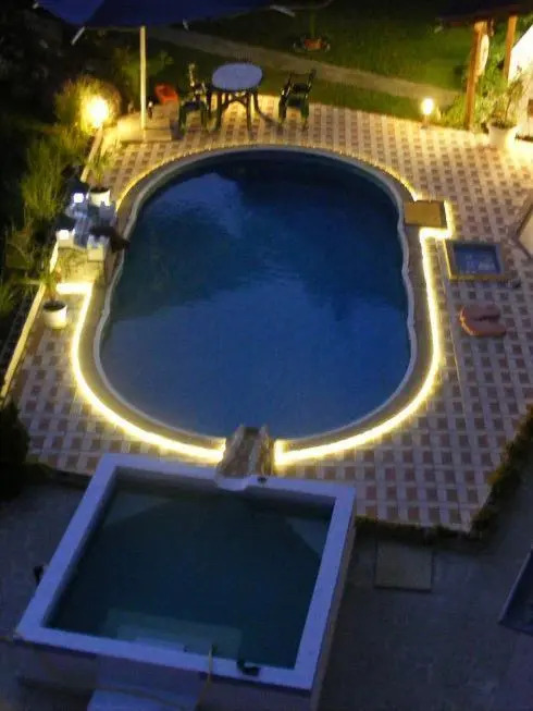 Guest House Evin Rai