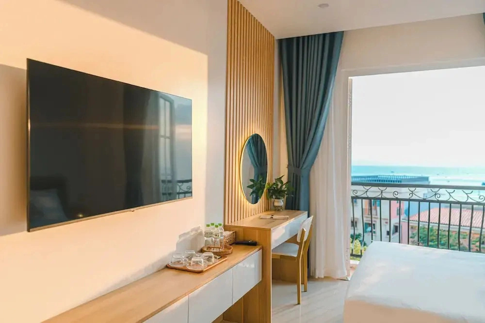 Rosy Hotel