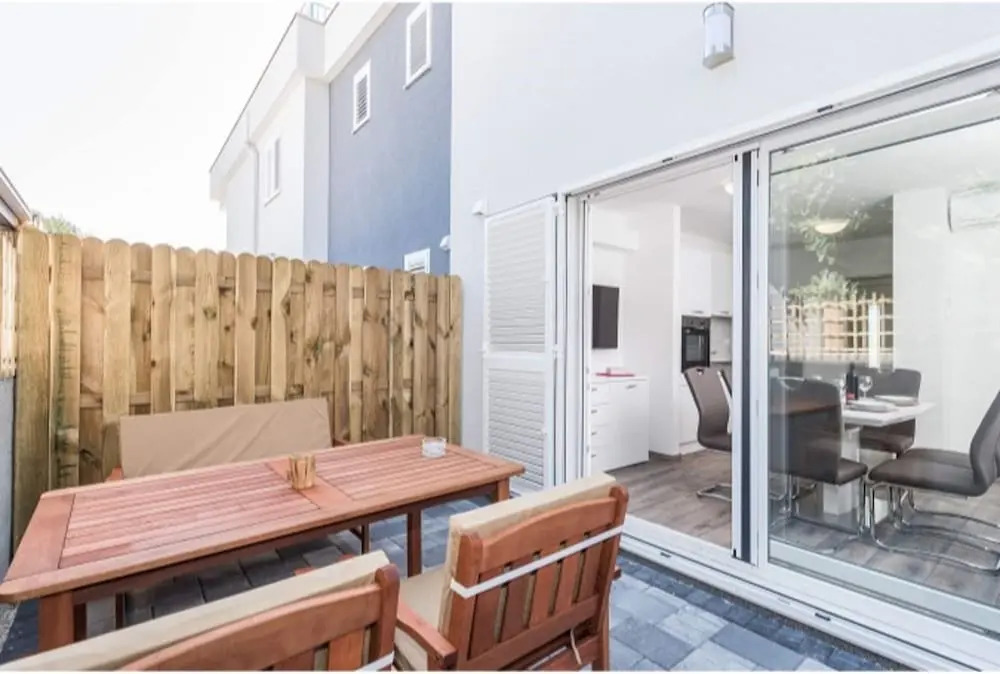 Lovely Apartment in Pakostane With Terrace