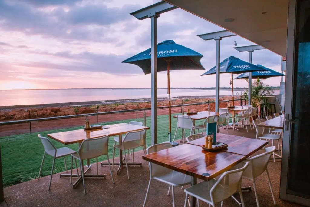 Onslow Beach Resort